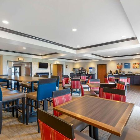 Comfort Inn & Suites Grinnell Near I-80 Extérieur photo