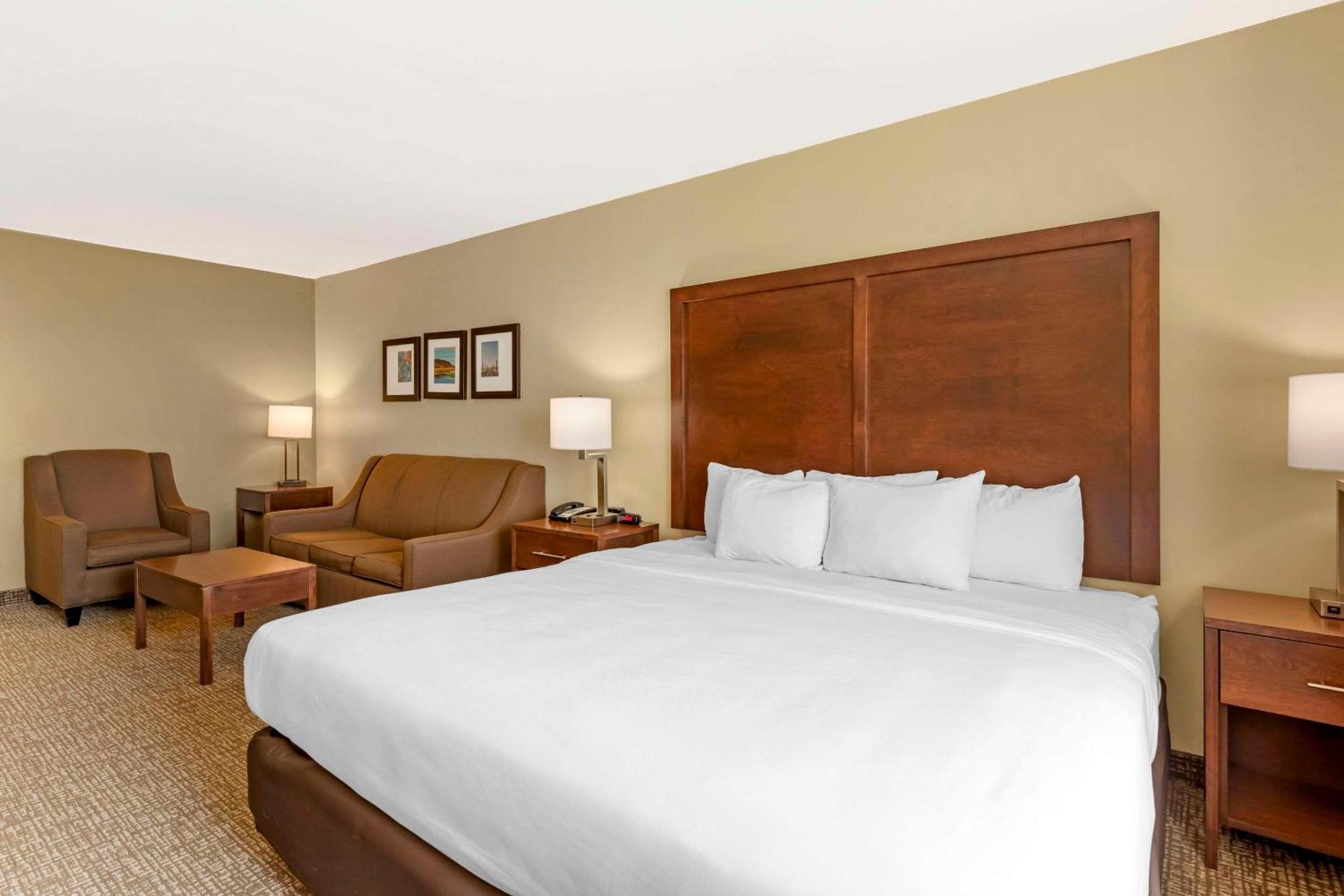 Comfort Inn & Suites Grinnell Near I-80 Extérieur photo
