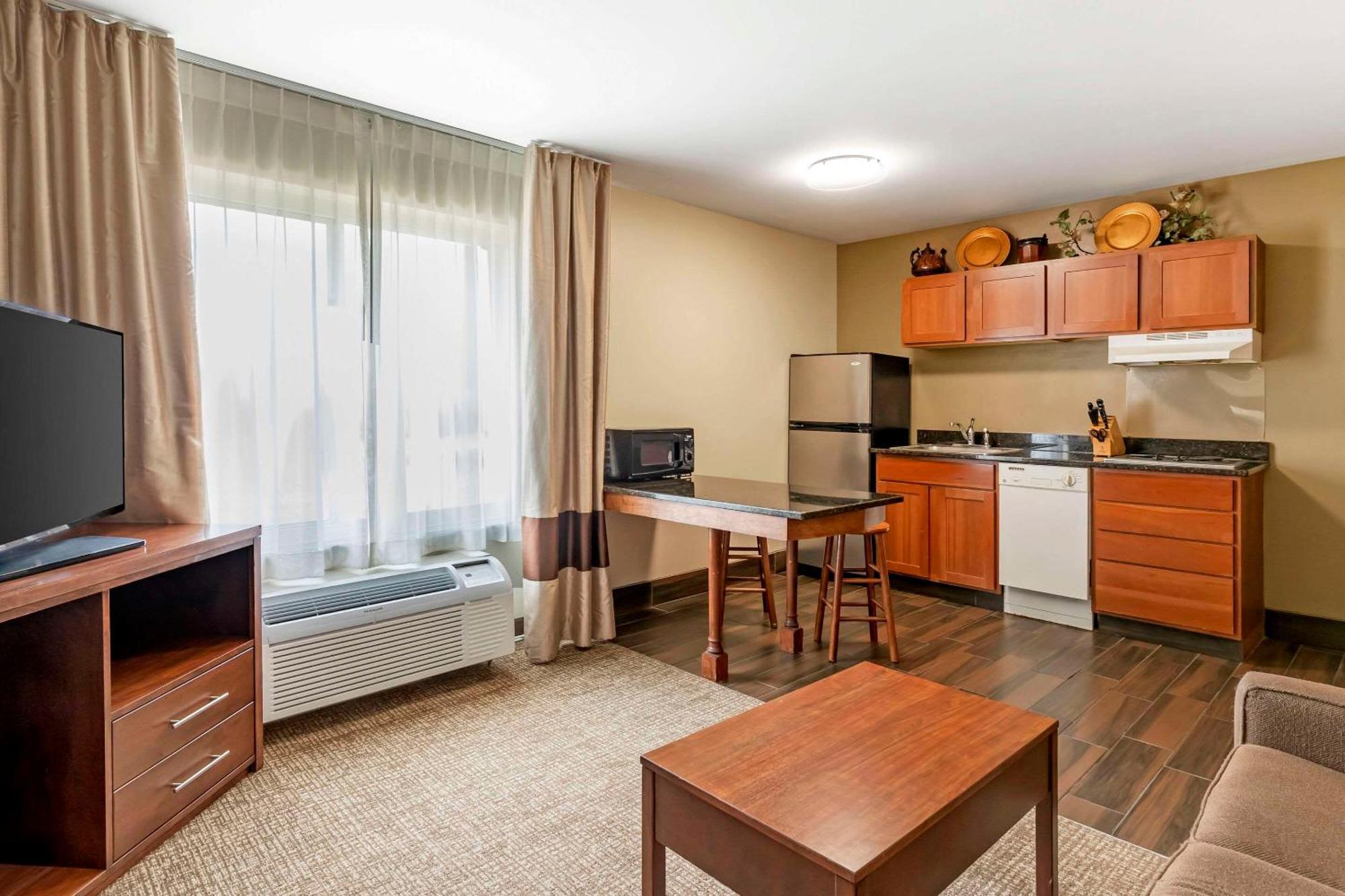 Comfort Inn & Suites Grinnell Near I-80 Extérieur photo
