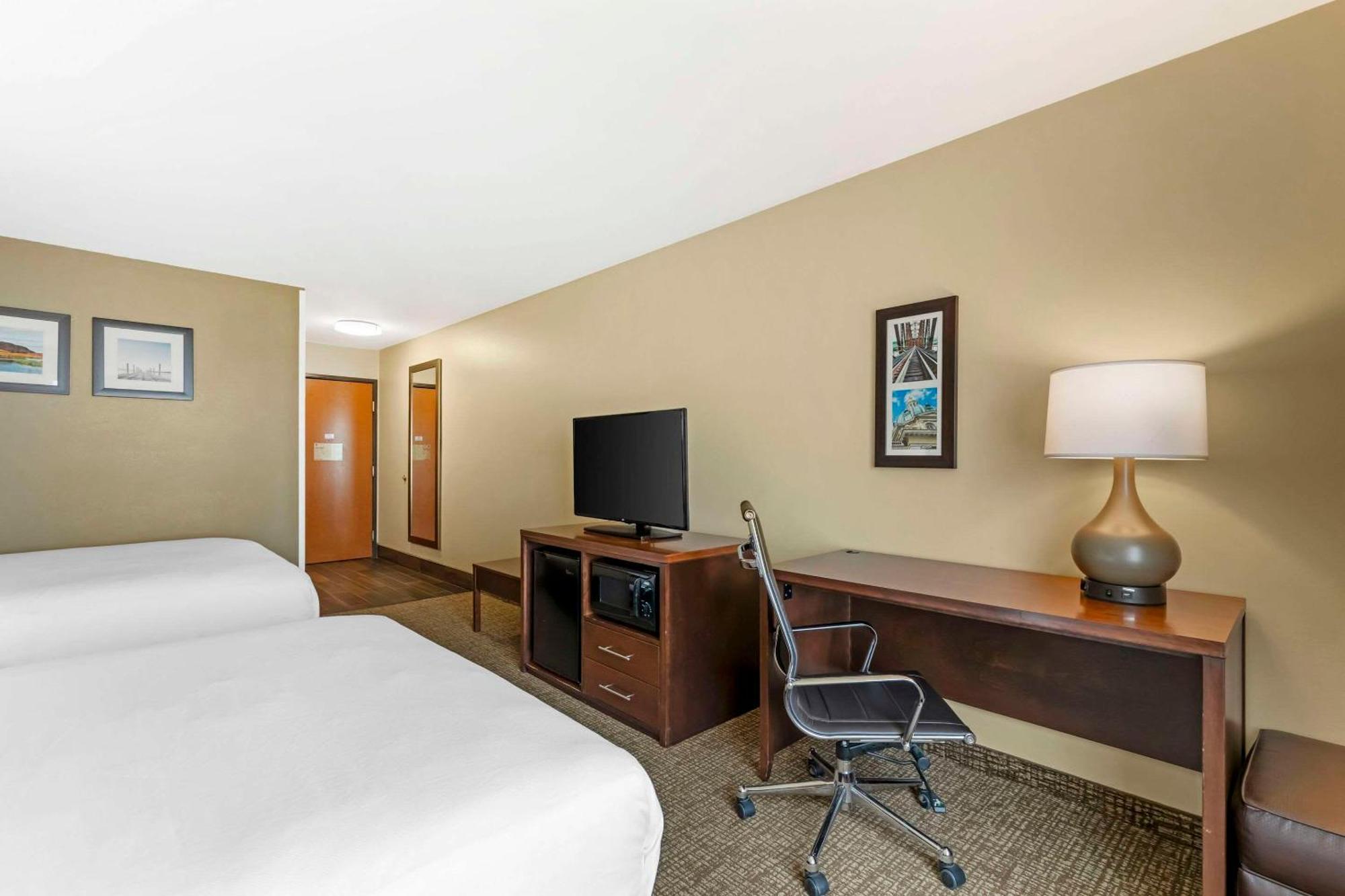 Comfort Inn & Suites Grinnell Near I-80 Extérieur photo