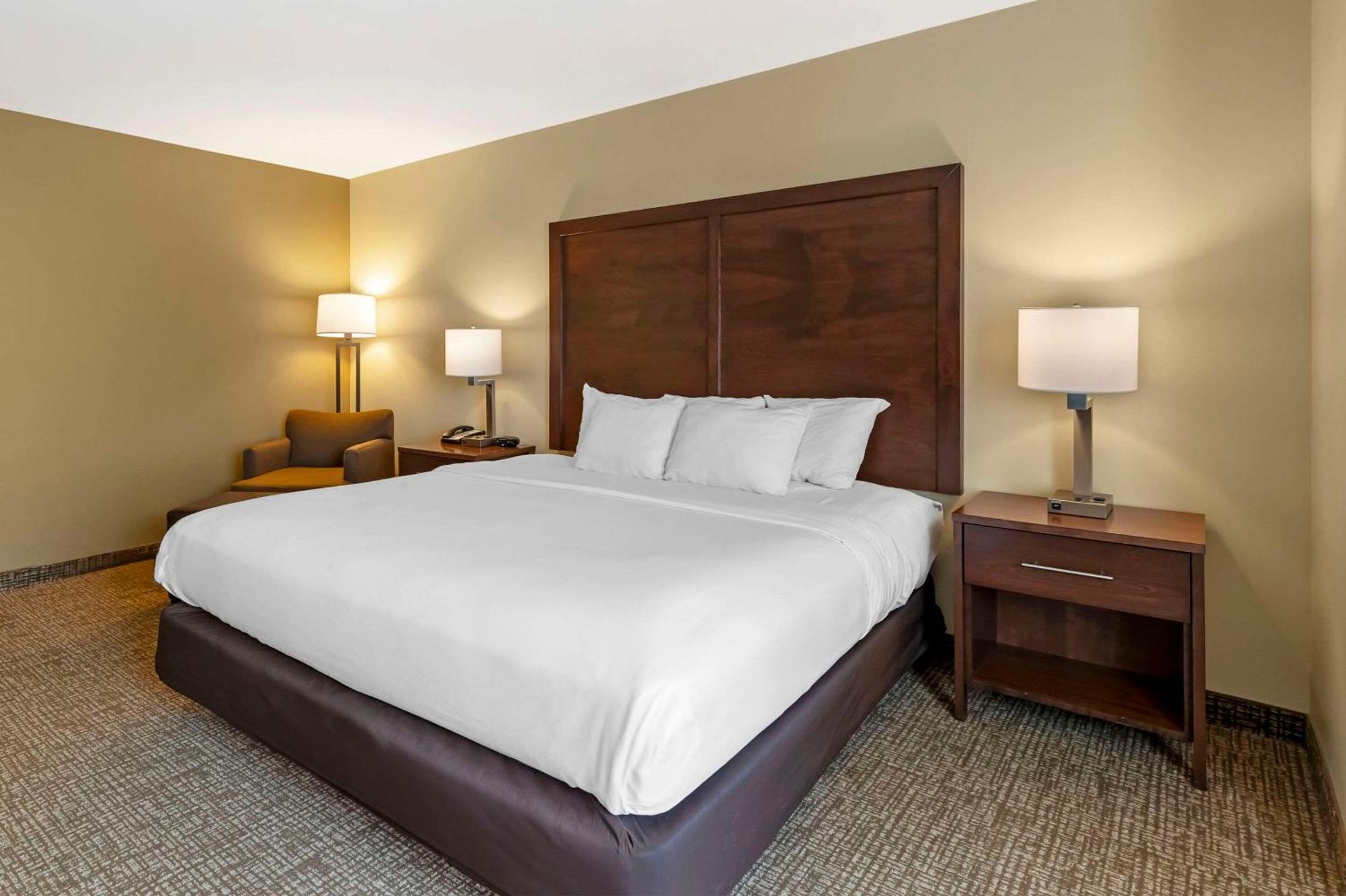 Comfort Inn & Suites Grinnell Near I-80 Extérieur photo