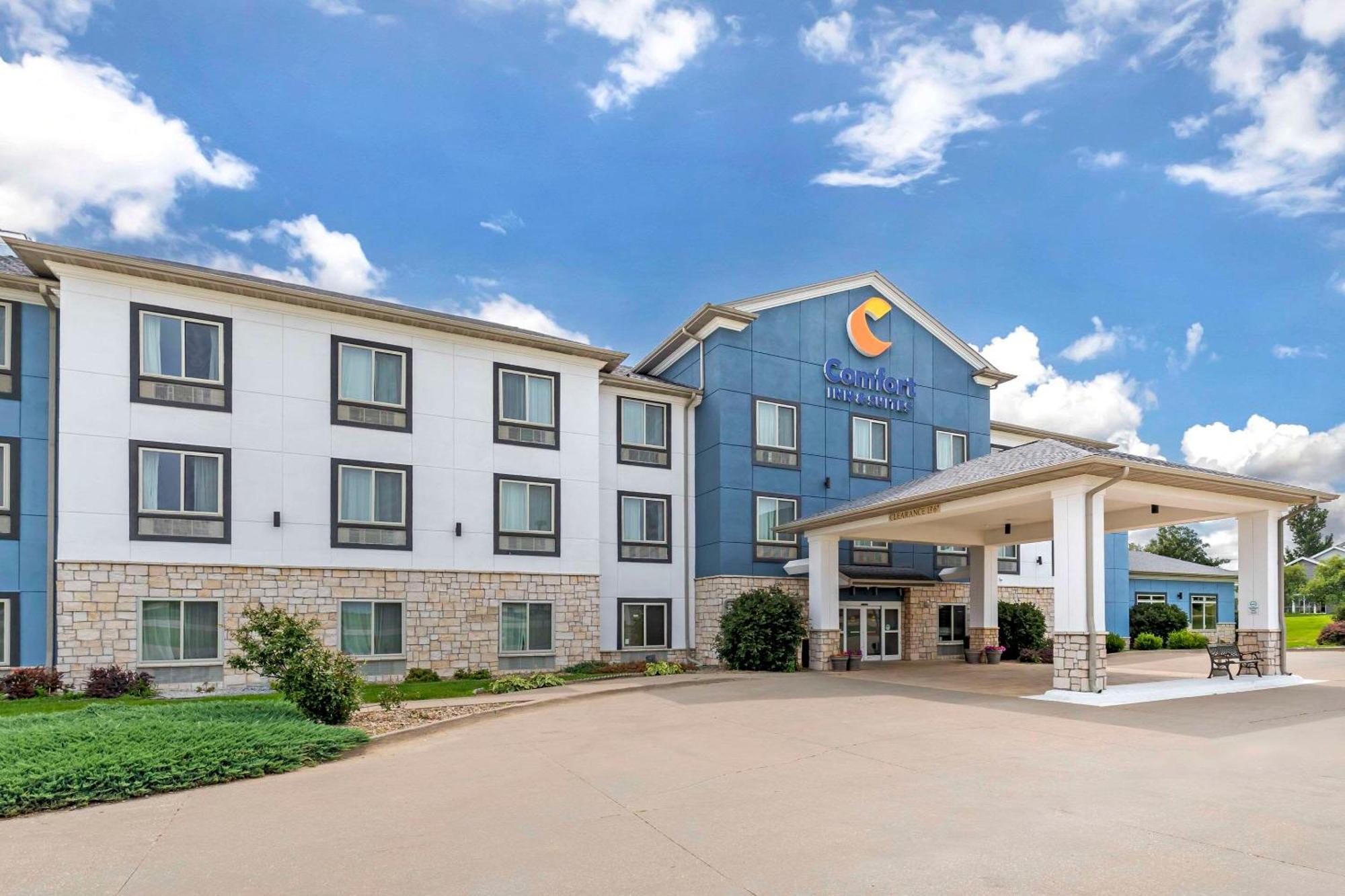 Comfort Inn & Suites Grinnell Near I-80 Extérieur photo