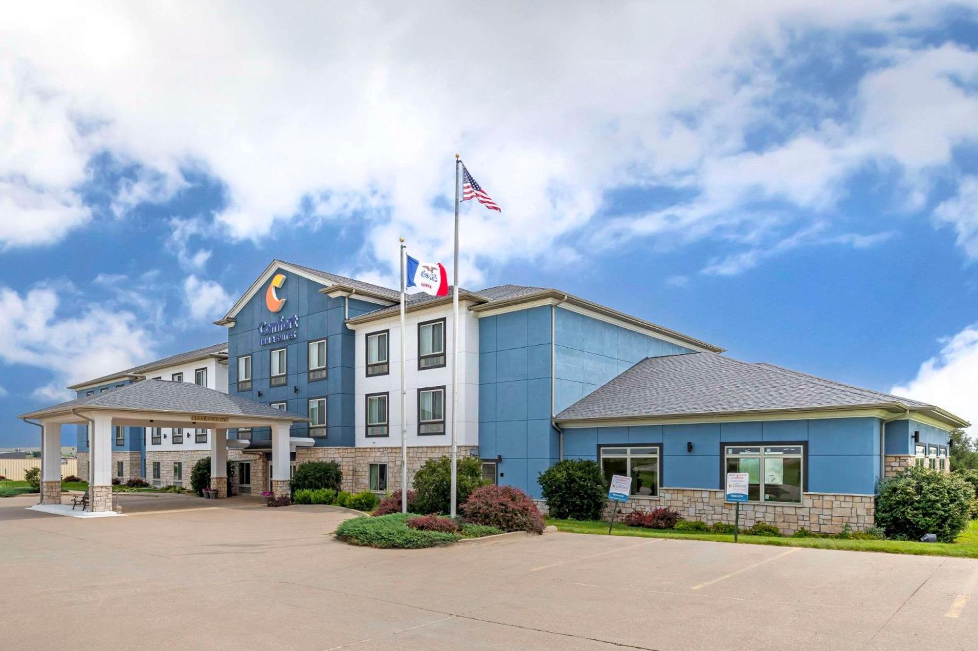 Comfort Inn & Suites Grinnell Near I-80 Extérieur photo