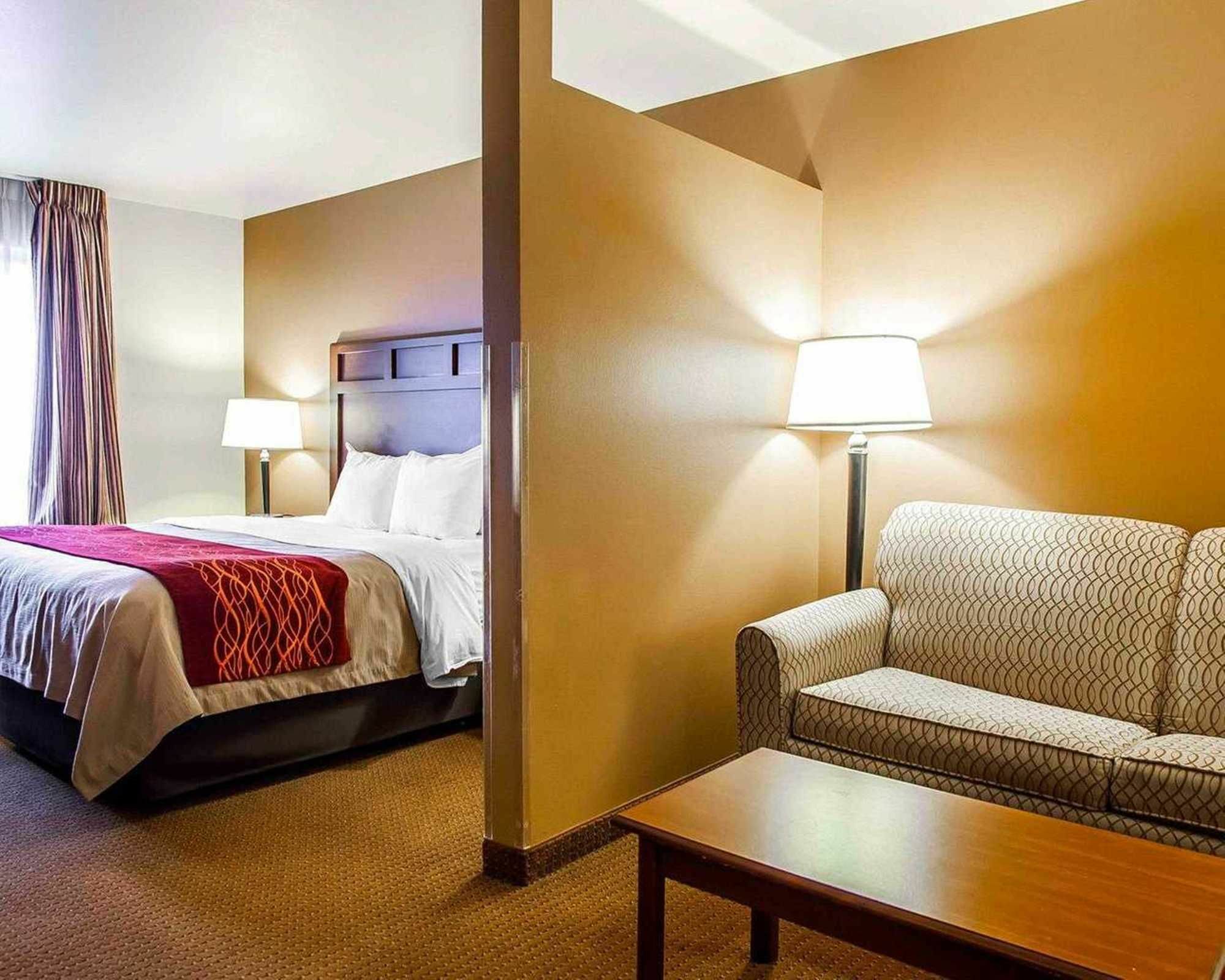 Comfort Inn & Suites Grinnell Near I-80 Extérieur photo