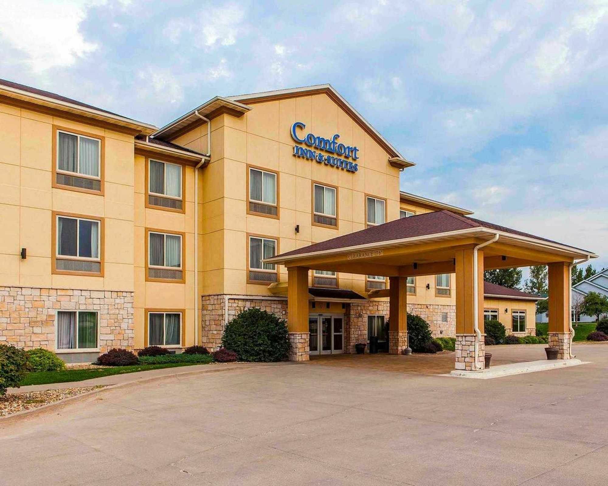 Comfort Inn & Suites Grinnell Near I-80 Extérieur photo